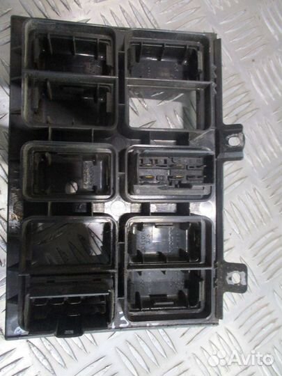 Накладка передней панели (рамка под кнопки) Volvo