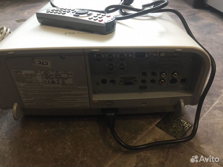 Sanyo PLS-XT21 проектор