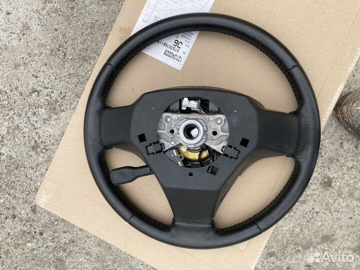 Руль в сборе Toyota Venza 2009-2012