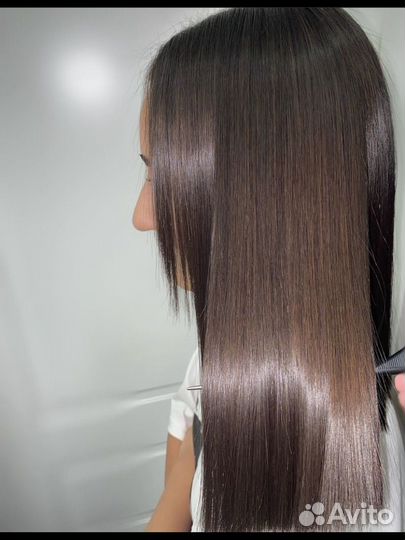 Кератиновое выпрямление волос