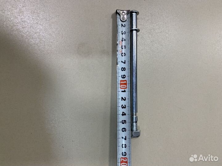 Ось на заднее колесо детского велосипеда