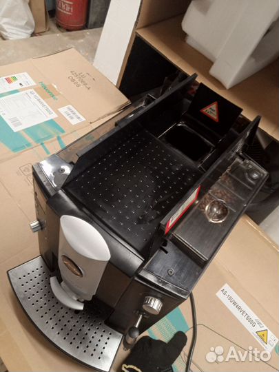 Кофемашина jura e8