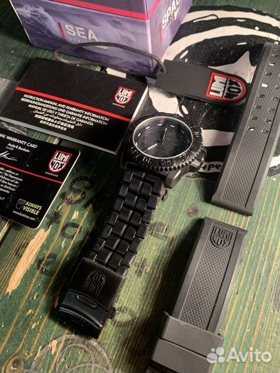 Часы luminox