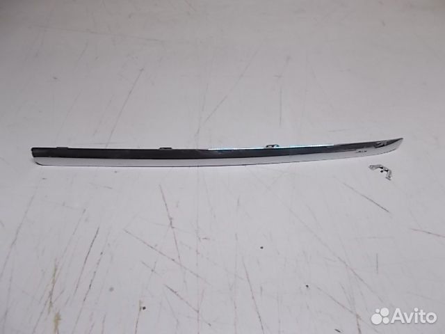 Накладка решетки радиатора левая верхняя хром