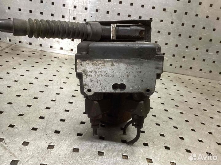 Блок ABS (насос) Audi A8/S8