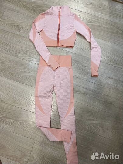 Спортивная форма женская