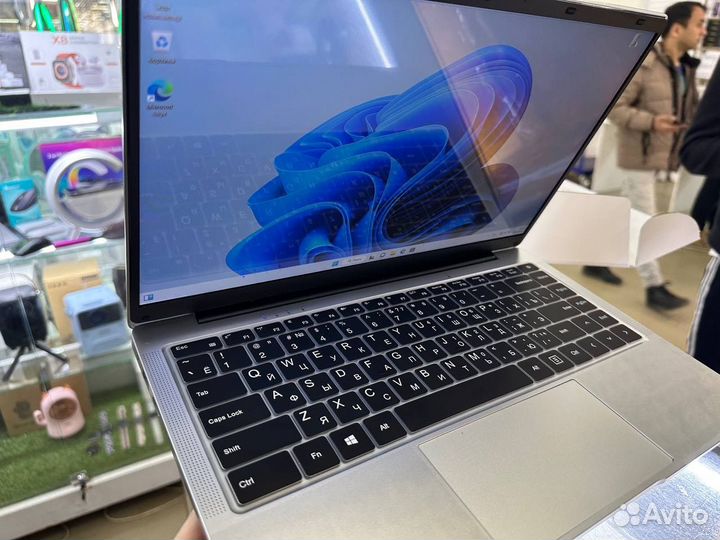 Ноутбук новый в коробке