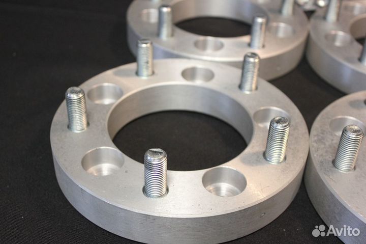 Проставки переход УАЗ с 5*139,7 на 5*150 (25 мм)