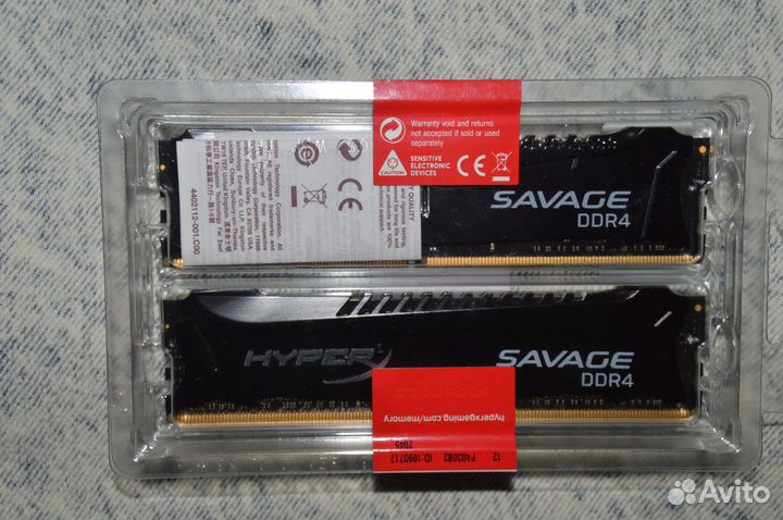 Память Kingston Savage Black DDR4 16GB