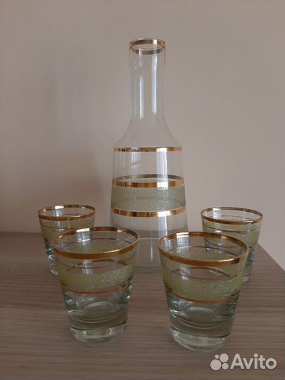 Графин штоф с рюмками СССР цветное стекло