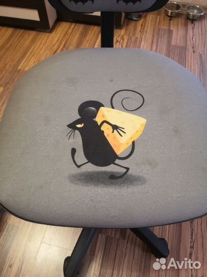 Компьютерное кресло