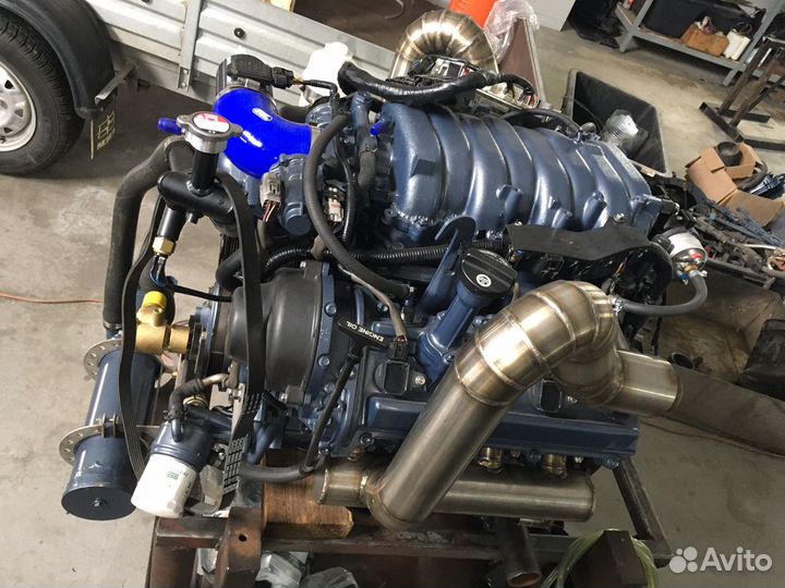 Двигатель для катера