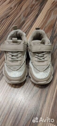 Кроссовки для девочки