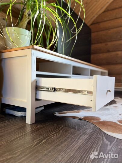 Тумба под телевизор