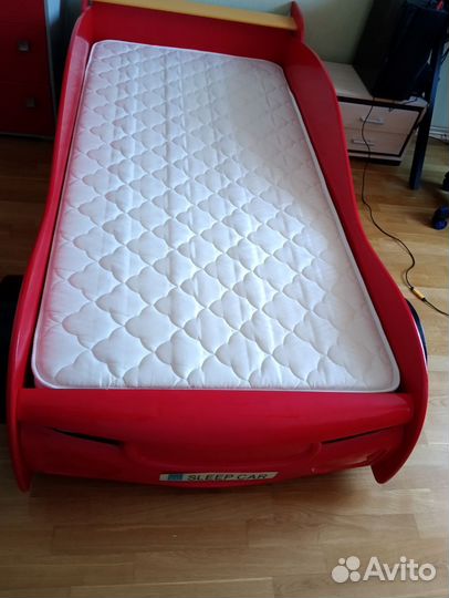 Детская кровать Машинка с матрасом