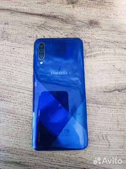 Samsung Galaxy A50, 4/64 ГБ