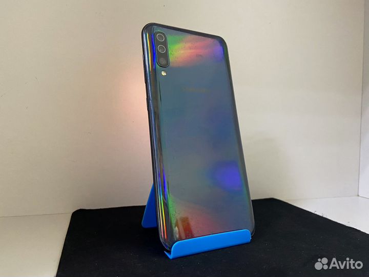 Samsung Galaxy A50, 4/64 ГБ