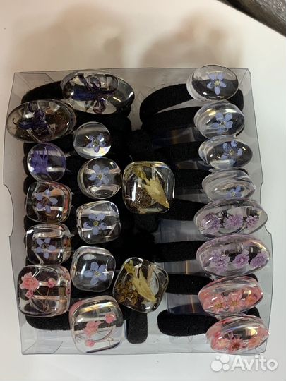 Резинка для волос из эпоксидной смолы с цветами