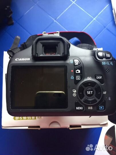 Зеркальный фотоаппарат Canon EOS 1100D