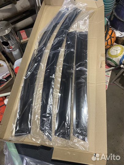 Дифлекторы окон (ветровики) renault duster 2021г