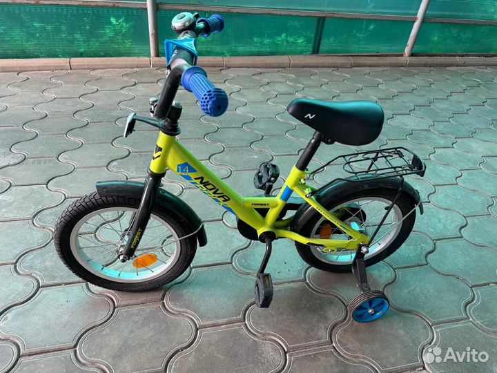 Детский велосипед четырехколесный 14