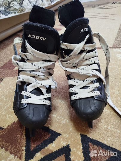 Коньки хоккейные