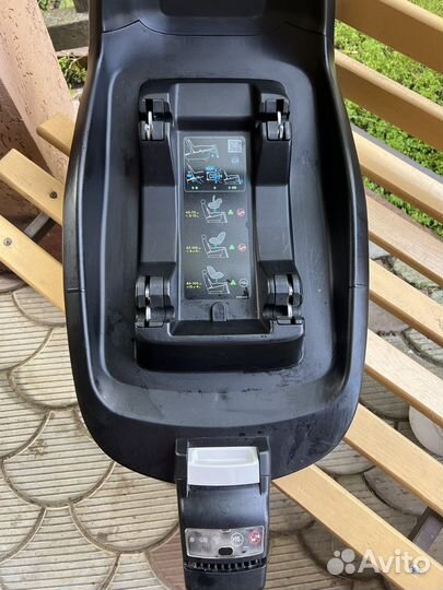 База maxi cosi family fix