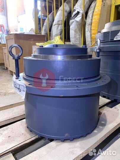 Редуктор хода Komatsu PC130-6G TZ270B1000-00