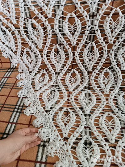 Платок вязанный