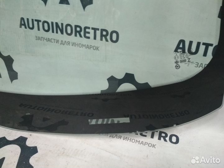 Лобовое стекло Ford Focus 1