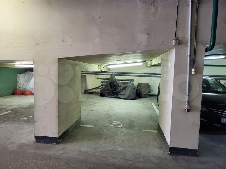 Машиноместо, 20 м²