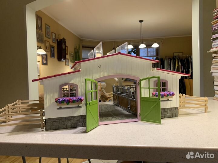 Schleich Игровой набор шляйх Конюшня
