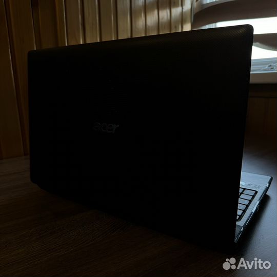 Ноутбук Acer Aspire 5551