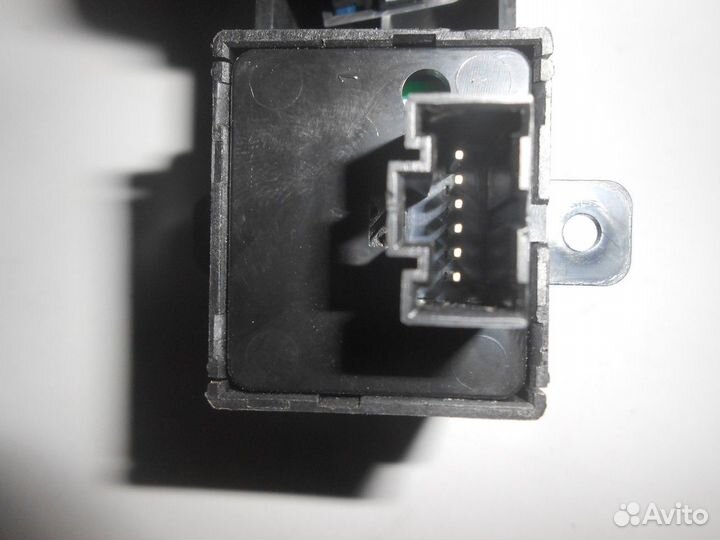 Кнопка корректора фар (SsangYong Kyron)