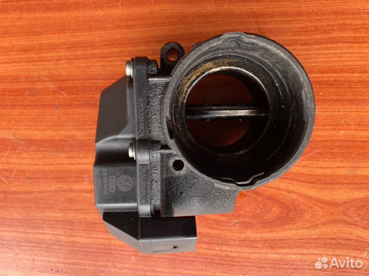 Дроссельная заслонка Skoda Octavia A5 BUD 2009