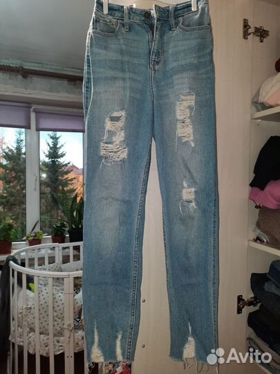 Джинсы
