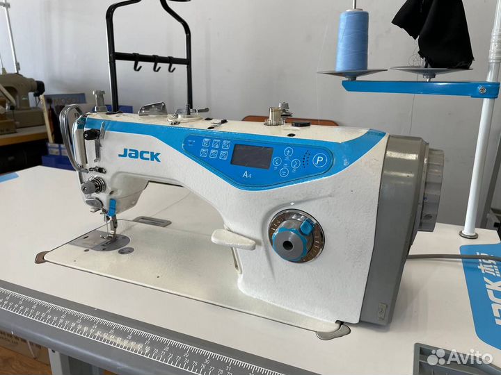 Промышленная швейная машина jack A4