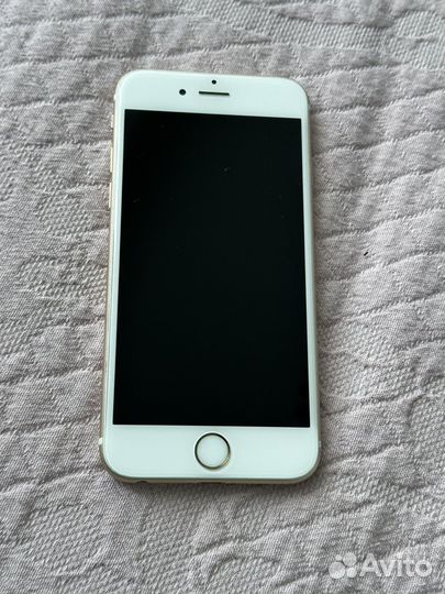 Телефон iPhone 6s