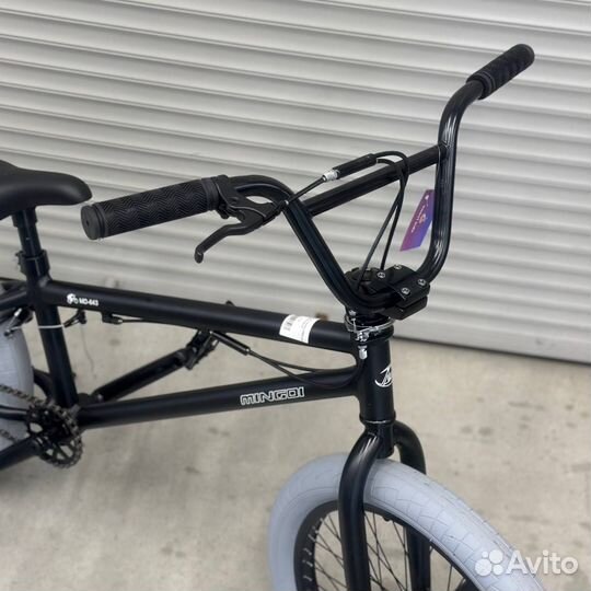 Трюковой велосипед bmx