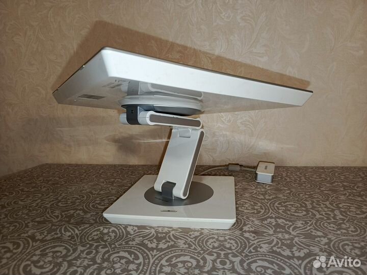 Монитор Samsung SyncMaster 970P