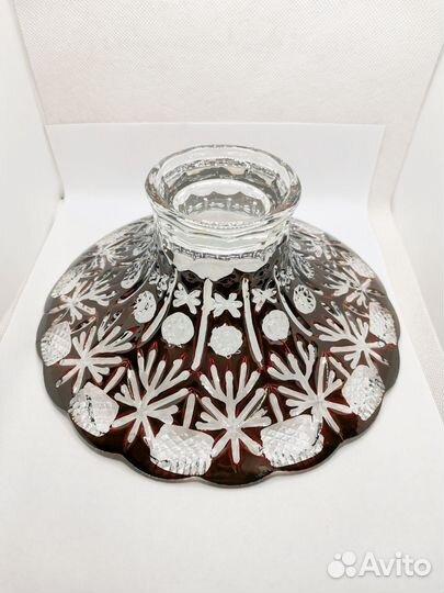 Ваза для конфет на ножке