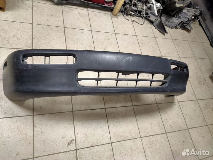 Бампер передний Mazda Familia Новый