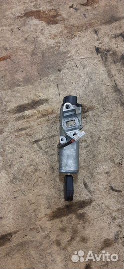 Замок зажигания Nissan Primera P11