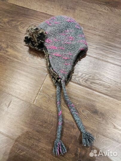 Шапка для девушки б/у