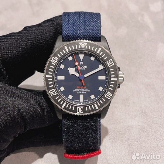 Часы Tudor Pelagos FXD Red Bull 42mm M25707KN-0001