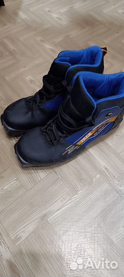 Лыжные ботинки 38