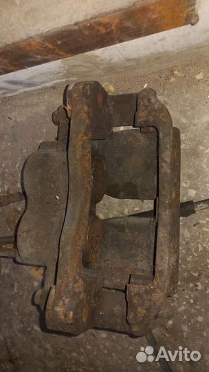 Задние тормозные супорта