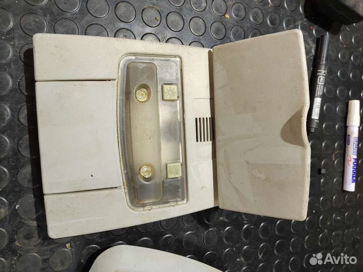 Приора se плафон освещения, под очечник