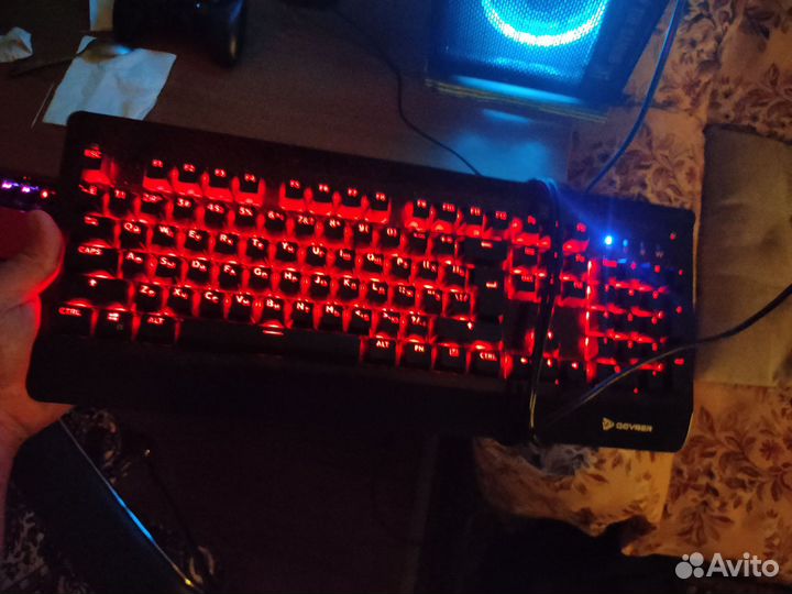 Игровая механическая клавиатура