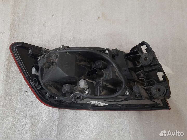 Audi A4 B9 фонарь задний правый наружный галоген